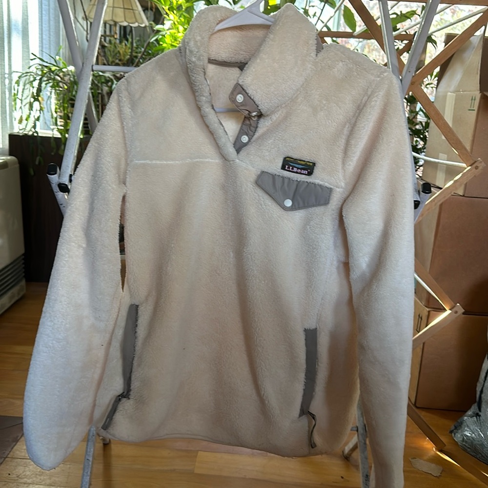 LL Bean Fleece pullover